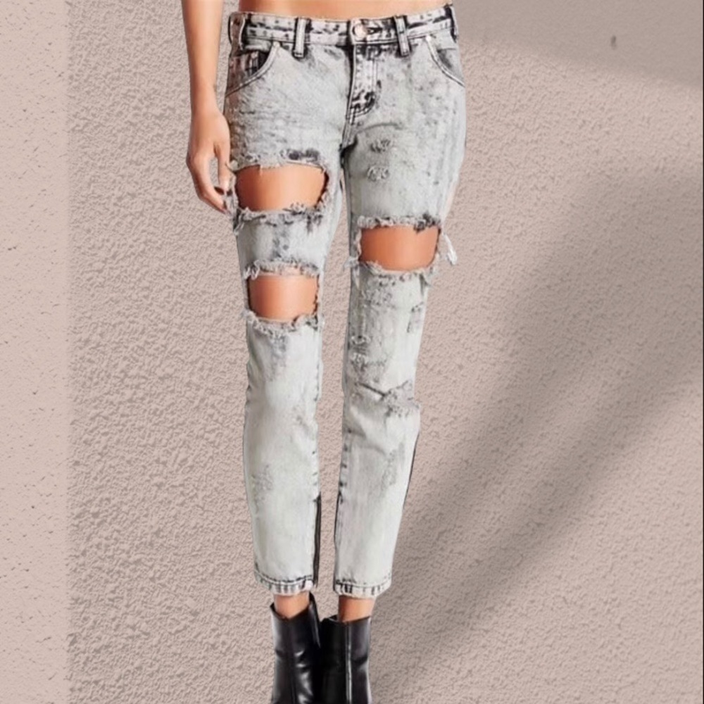 NWT ONE by One Teaspoon ‘Trashed Free Birds’ Jeans in “Harley” Gray Wash Size 28